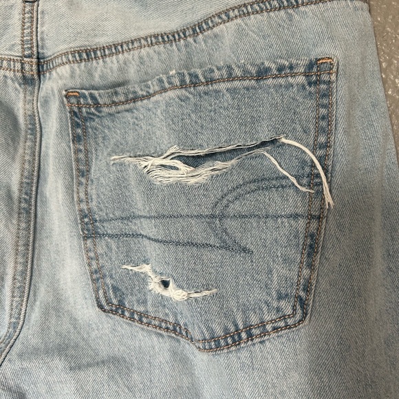 Women’s American eagle Outfitters jeans - Picture 2 of 6